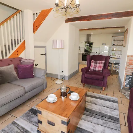 בית נופש Swallow